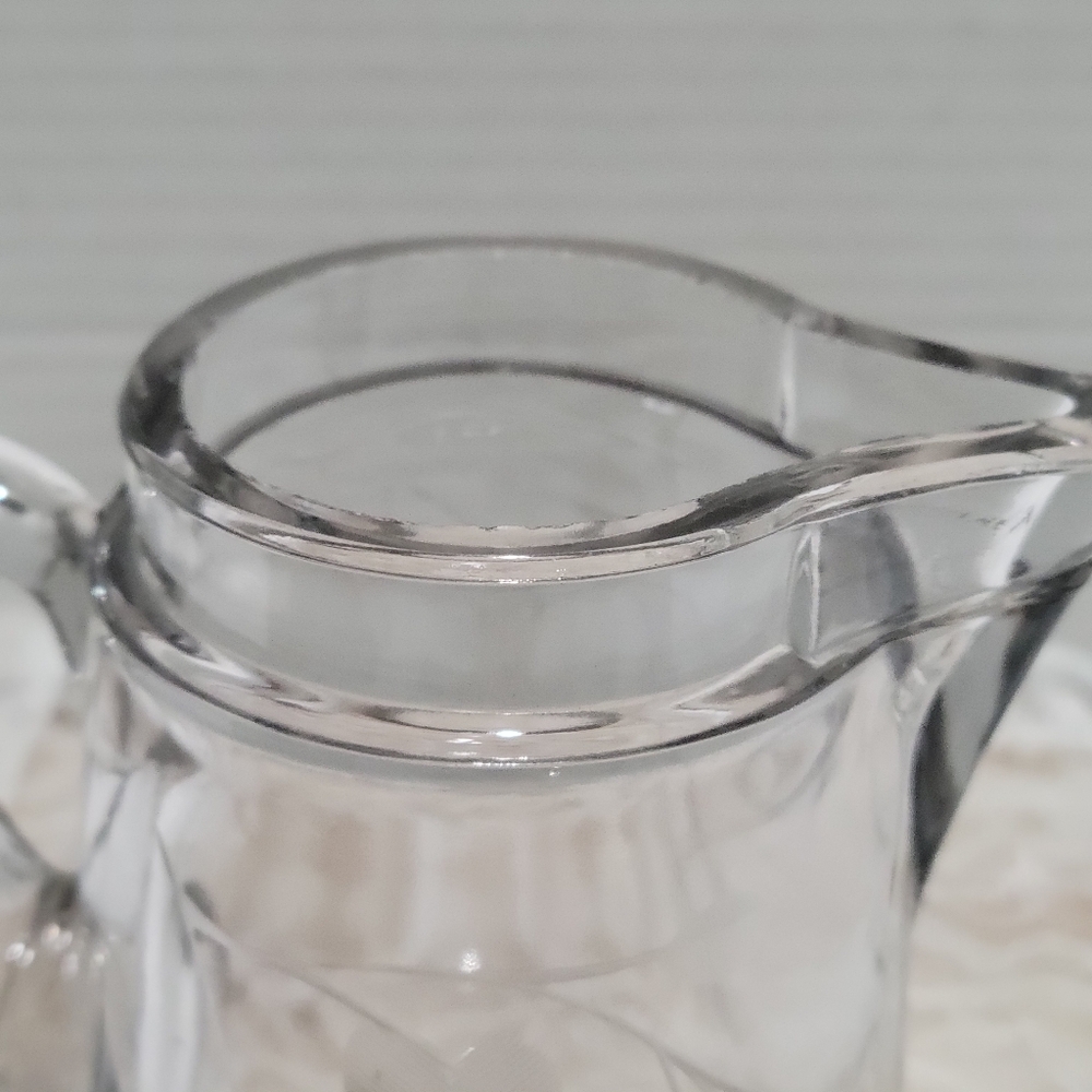 Vintage Heisey Glass Etched Floral Creamer Syrup Pitcher Metal Lid With Spring - Picture 11 of 16